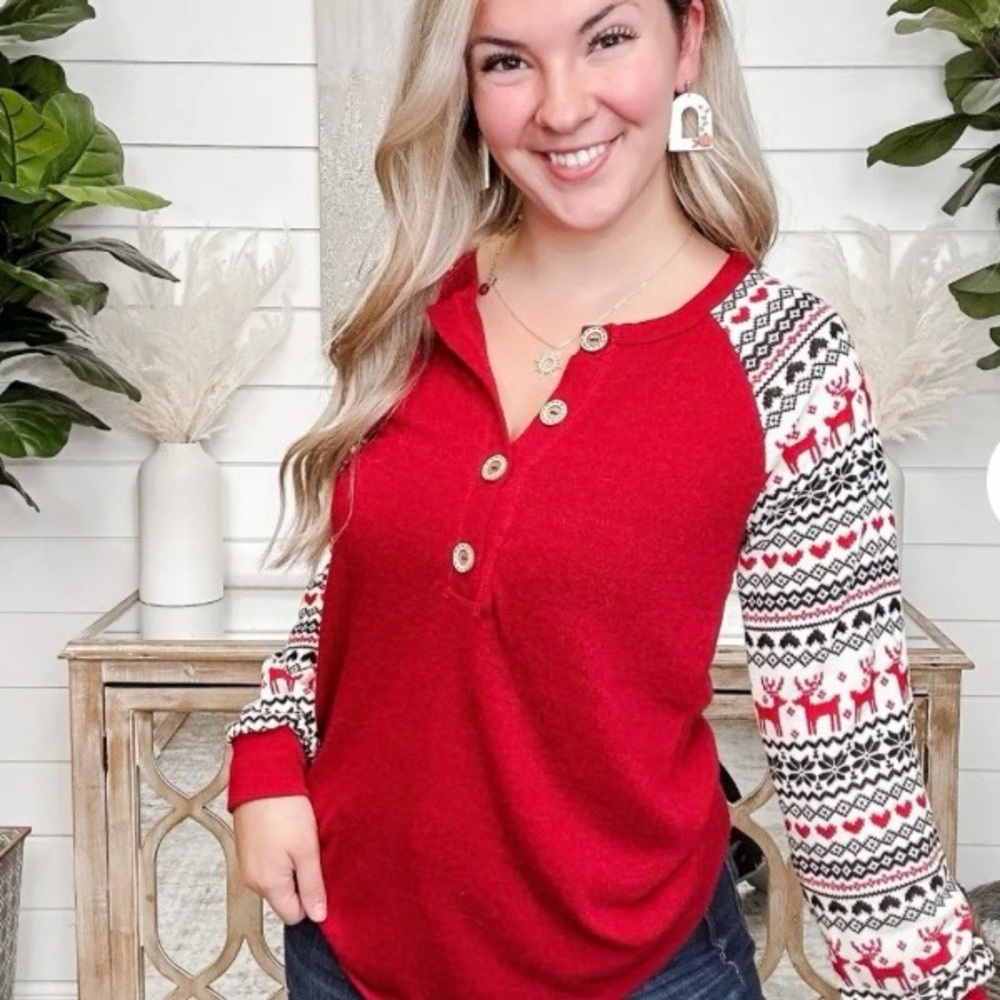 Heimish USA Reindeer Red Henley Lounge Christmas Long Sleeve Sweater Womens NWOT